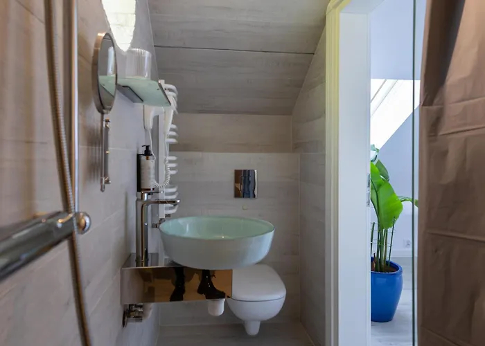 Hotel Dom Pracy Tworczej Stowarzyszenia Filmowcow Polskich W Sopocie