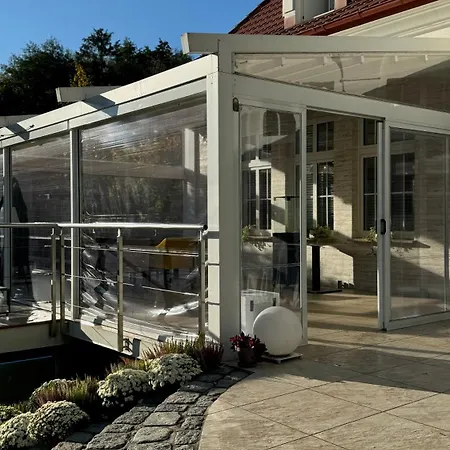 Dom Pracy Tworczej Stowarzyszenia Filmowcow Polskich W Sopocie *