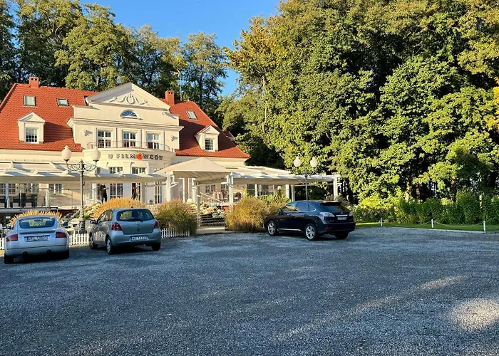 Dom Pracy Tworczej Stowarzyszenia Filmowcow Polskich W Sopocie מלון