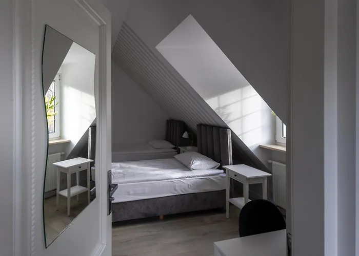 Dom Pracy Tworczej Stowarzyszenia Filmowcow Polskich W Sopocie מלון